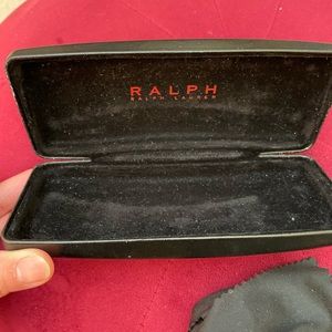 Eyeglasses case